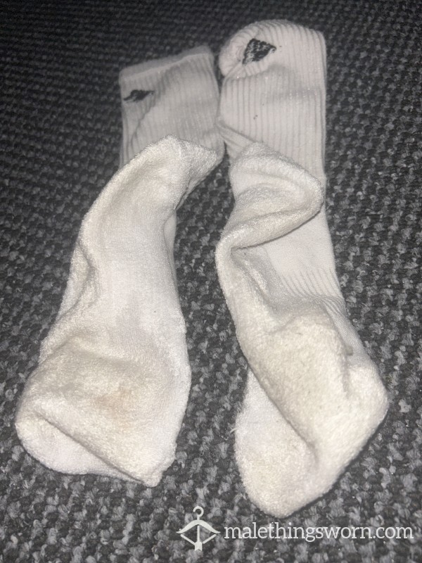 SWEATY ADIDAS SOCKS