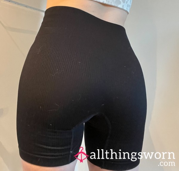 Sweaty 💦💦 | Black Ribbed Booty Biker Spandex Tight Shorts | Workout Gym Wear 💪🏻💦💦