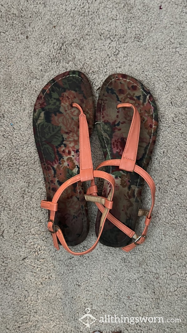 Sweaty Cor*l Sandals US 9