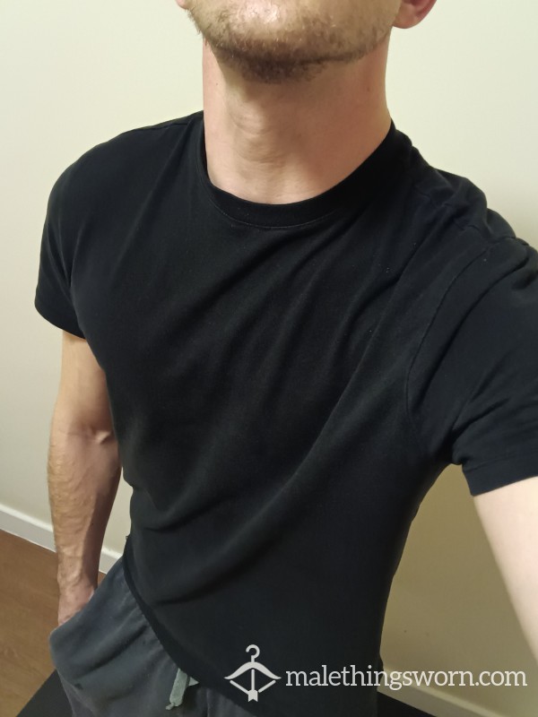 Sweaty Gym Shirt 👕