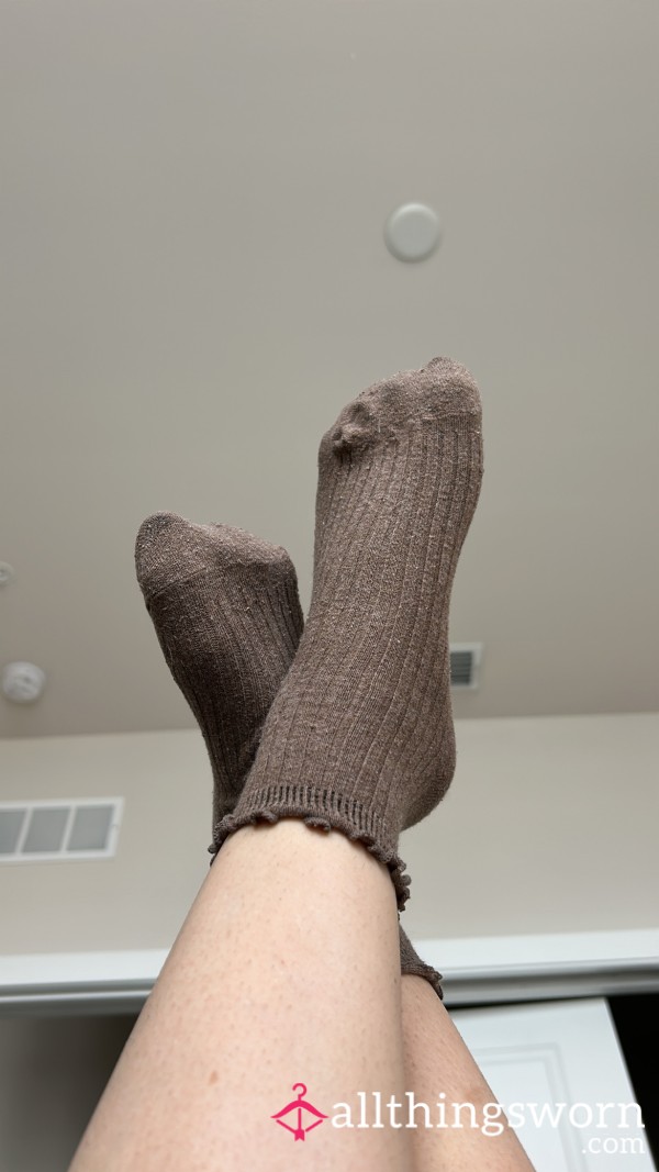 Sweaty Gym Socks - Brown Crew