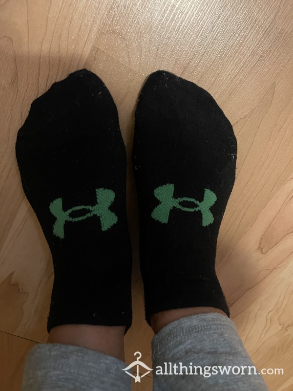 COTTON BLACK WITH GREEN UNDER ARMOUR Sweaty Smelly Socks