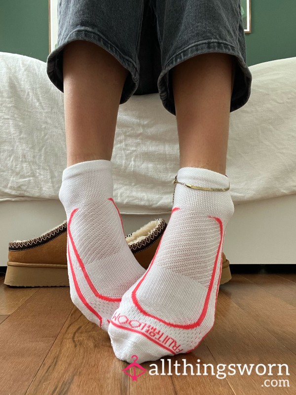 Sweaty Stinky Workout White Athletic Ankle Socks 🦶🏻🥵💦