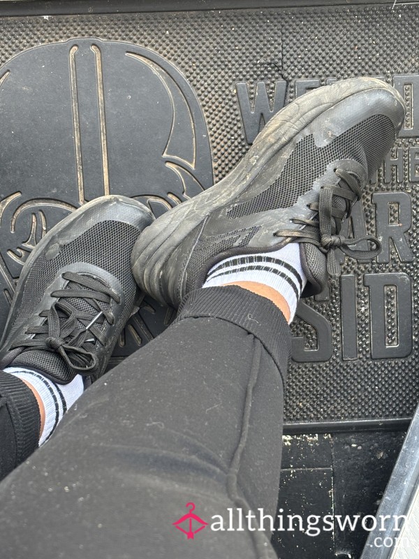 Sweaty Trainer And/or Socks After A Run