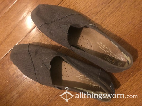 Sweaty Worn Grey Toms