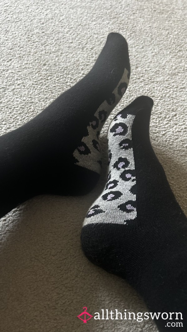 Sweet Black Sweaty Socks 🧦