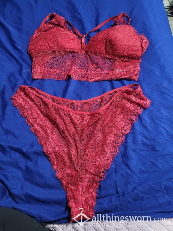 Sweet S**y Red Over The Hips Lace Set