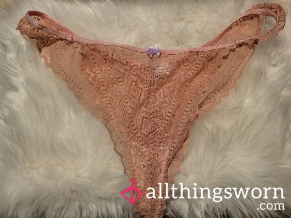 T15: XL Pink Lace Thong