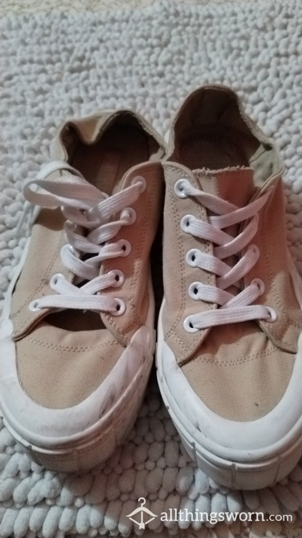 *Sale* Tan Canvas Lace Up Sneakers