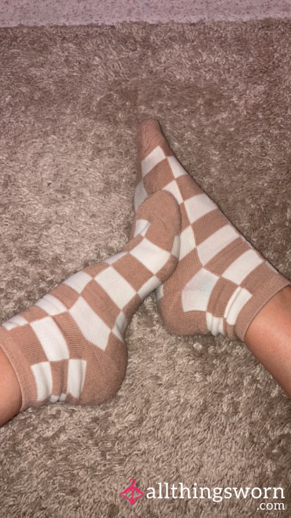 TAN CHECKERED SOCKS SOLD