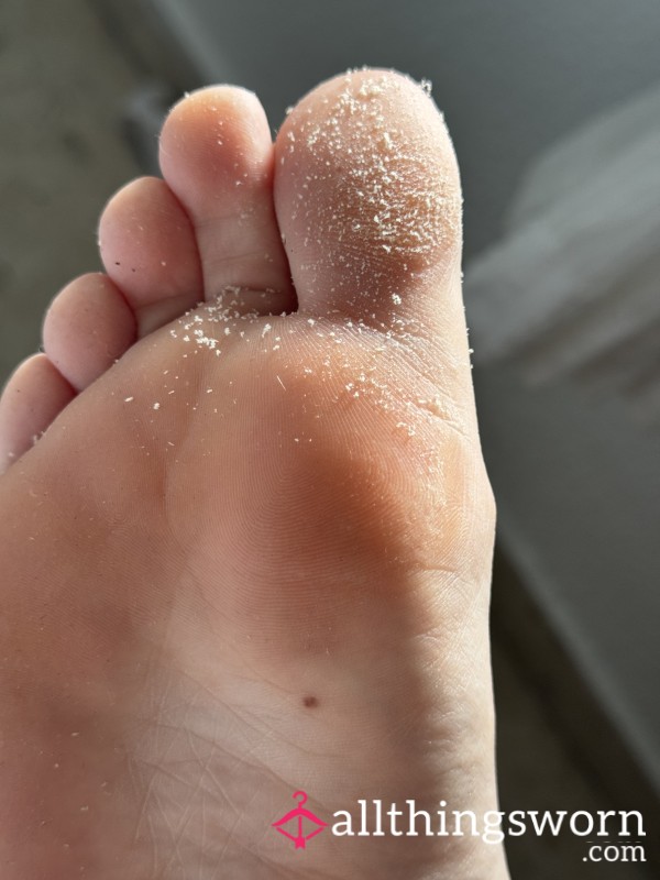 Tasty Foot Dust & Extras