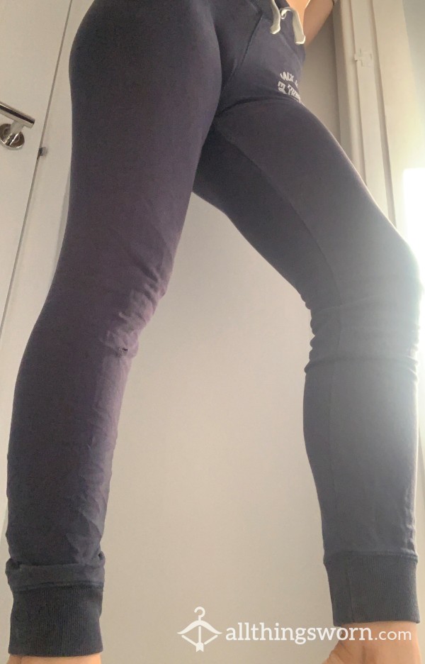 Tatty Old Navy Blue Leggings