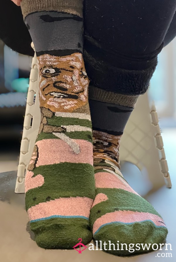 Theme Socks 🧦 4 Days Worn 🚶‍♀️