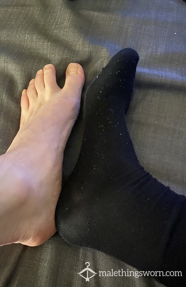 Thin Black Office Socks, Size 11 Feet