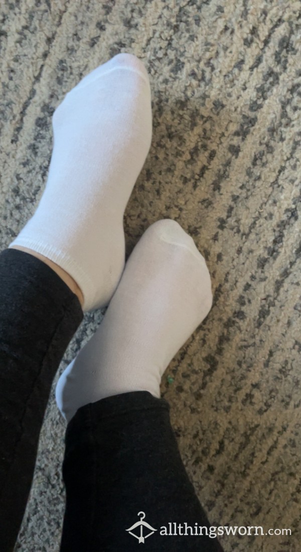 Thin White Ankle Socks