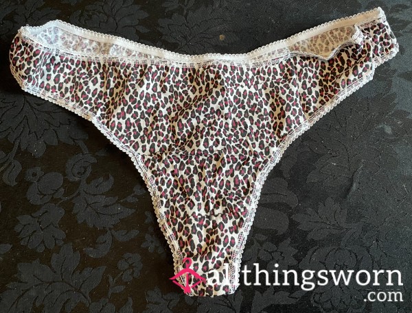 Thong - Black / Red Fleck On Cream