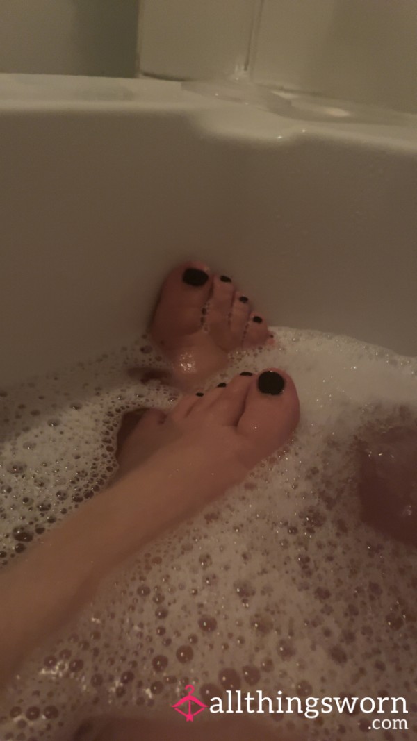 Toes In The Bath