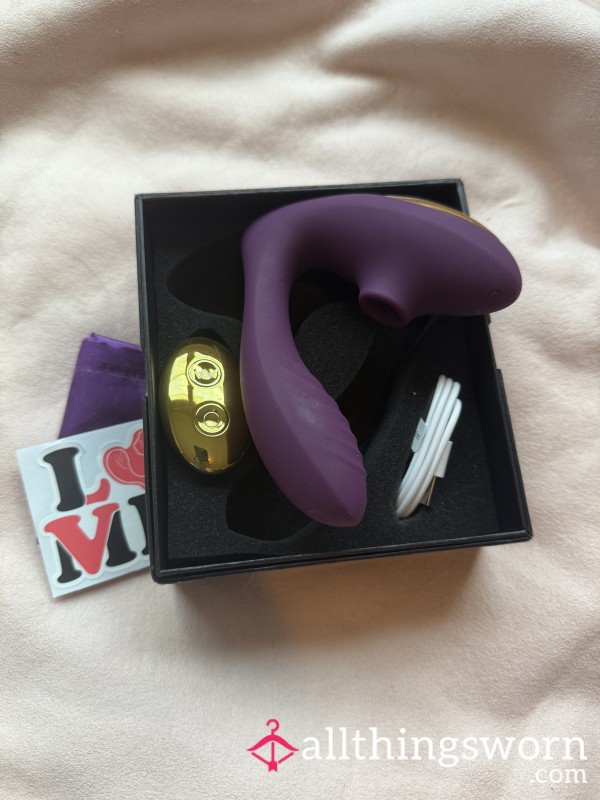 Tracy’s Dog Vibrator And Clit Stimulator 💜