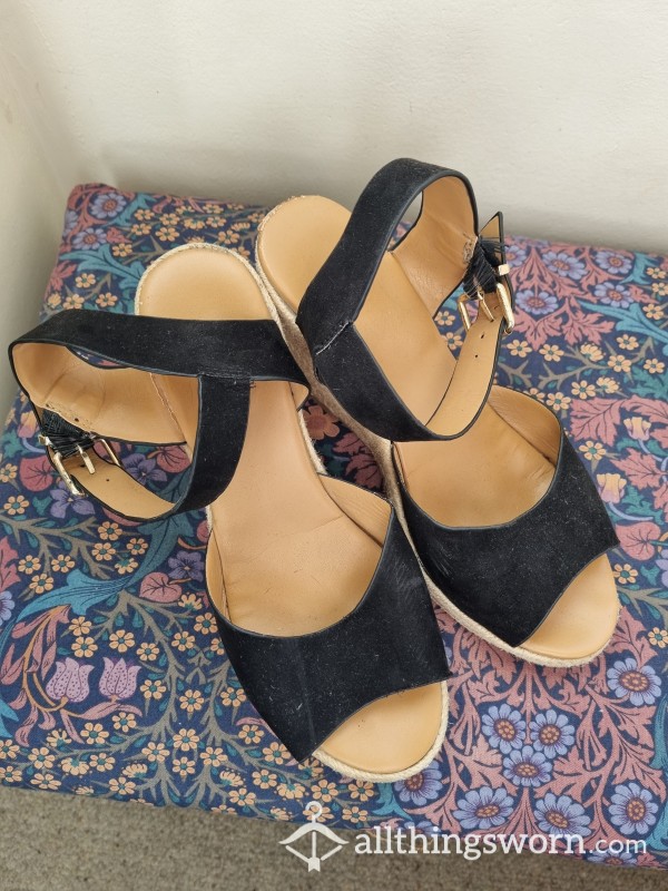 Trashed Falling Apart Kurt Geiger Wedges Size 5