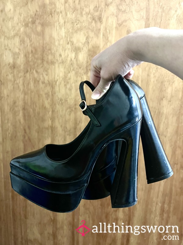 Try On - Baddie Platform Strappy Black Heels