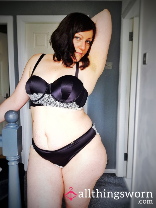 Trying On My New Bra And Knickers Set