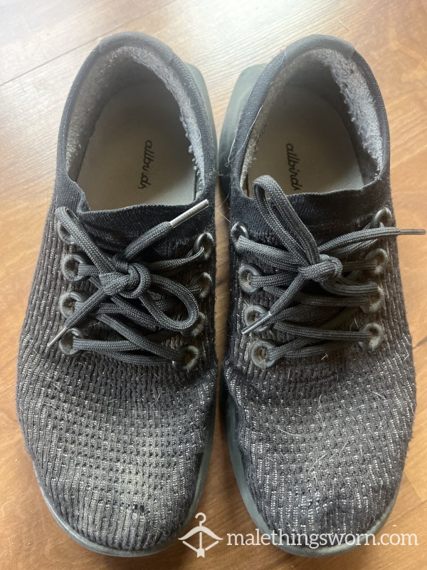 Used And Abused Size 10 Trainers