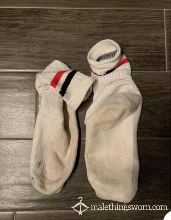 USED ​​AND CUSTOM SOCKS