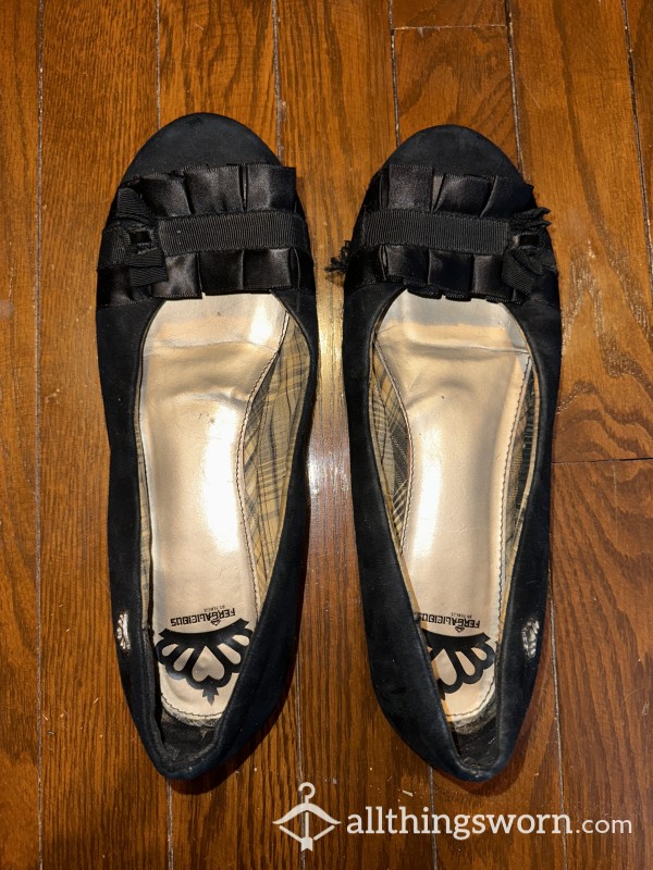 Used Black Flats