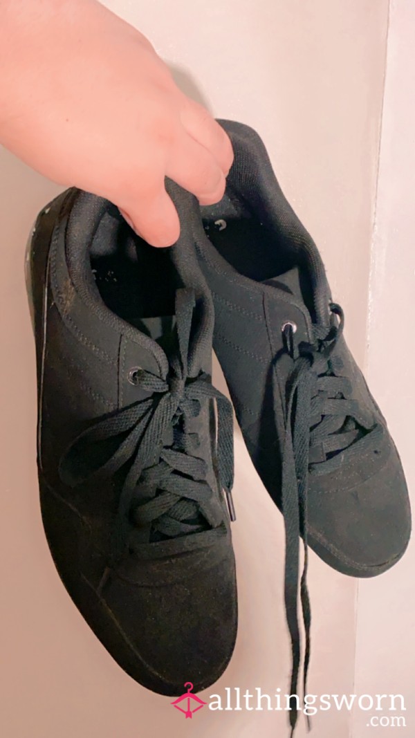 Used Black Gym Shoes