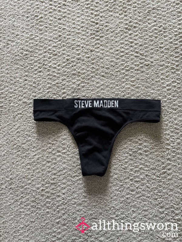 Used Black Steve Madden Thong