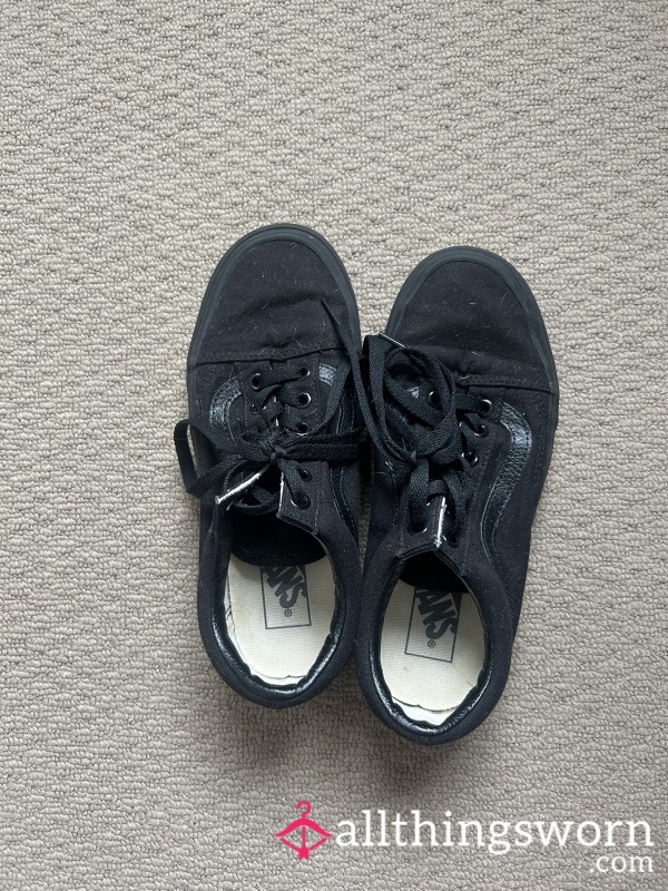 Used Black Vans