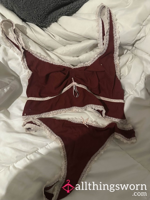 Used Comfy Red Cotten Set