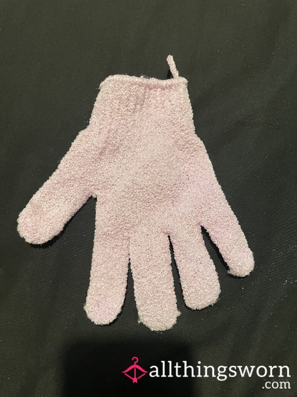 Used Everyday Shower Glove🫣