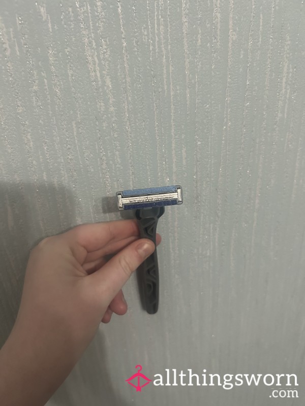 Used Everything Shower Razor