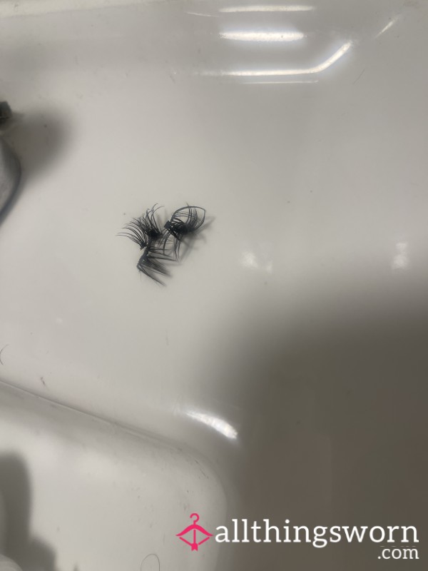 Used False Eyelashes