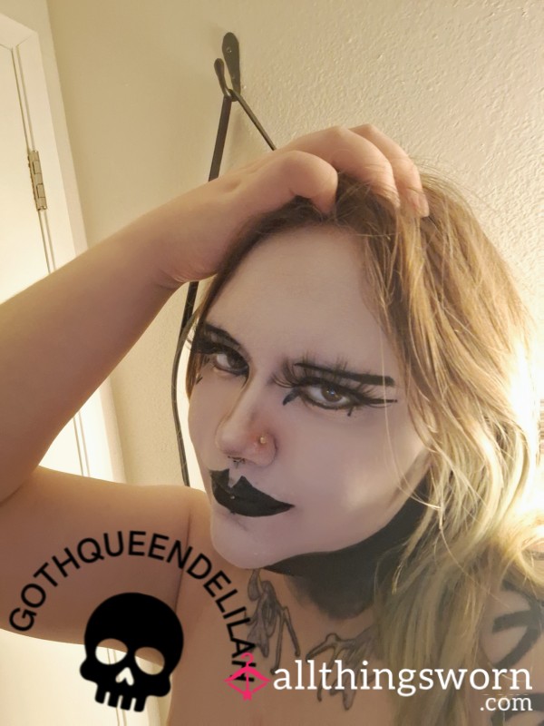 Used Goth Queen False Lashes