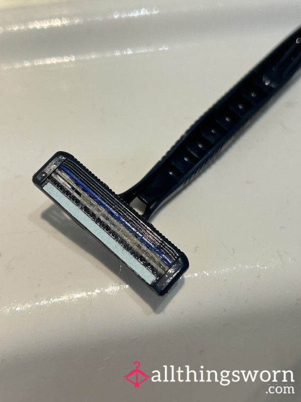 Used Hairy Razor