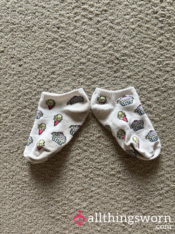 Used Icecream Cupcake Socks