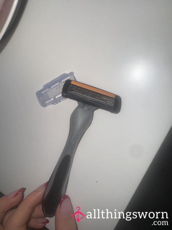 Used Intimate Razor