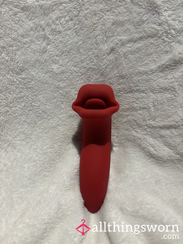 Used Licking / Vibrating / Biting Mouth Rose S** Toy