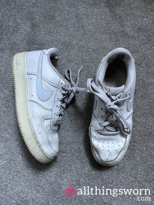 USED Nike Air Force 1’s