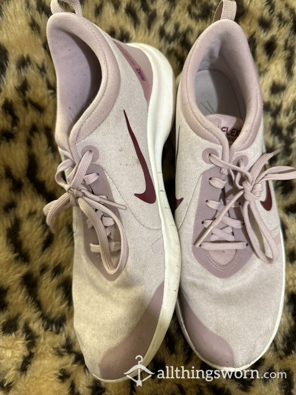 Used Nike Running Sneakers