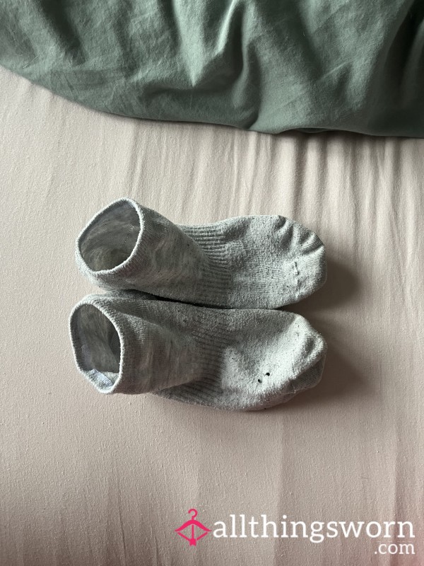 Used Old Grey Trainer Socks