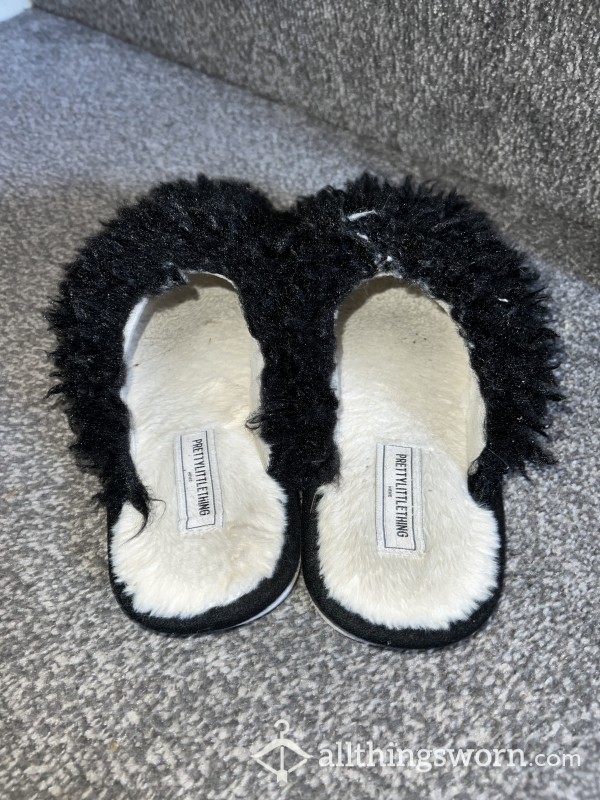 Used PLT Black Slippers