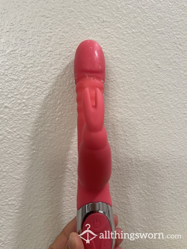 Used Rabbit Vibrator// Dried C*m, Worn And Used For 3 Years