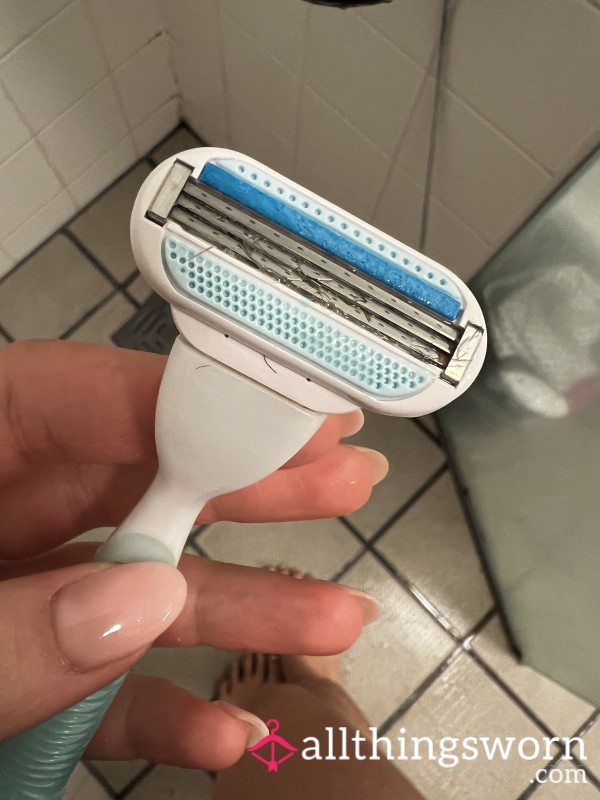 Used Razor