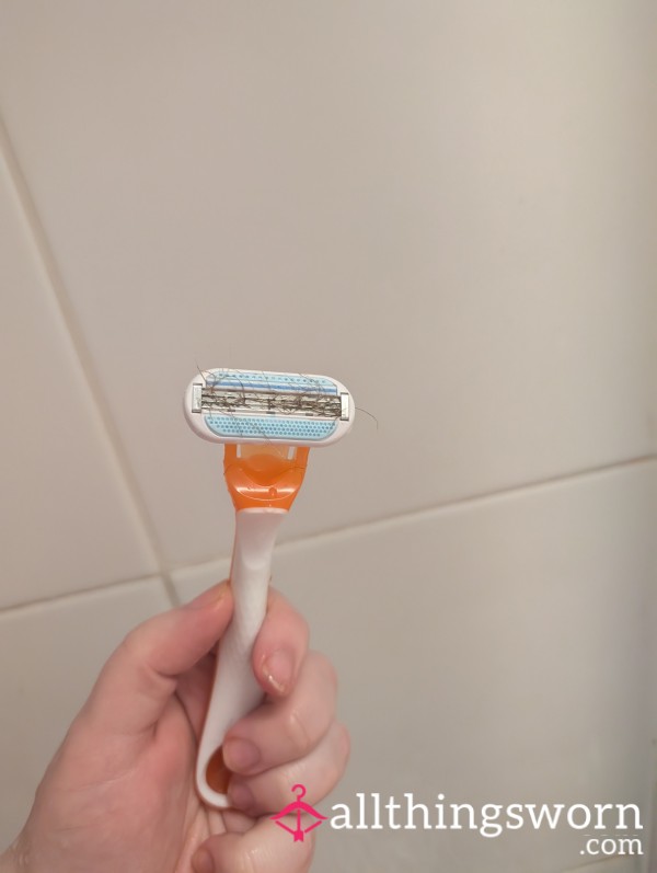 Used Razor