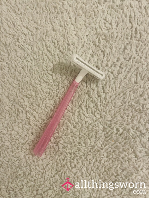 Used Razor