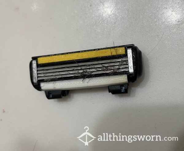 Used Razor