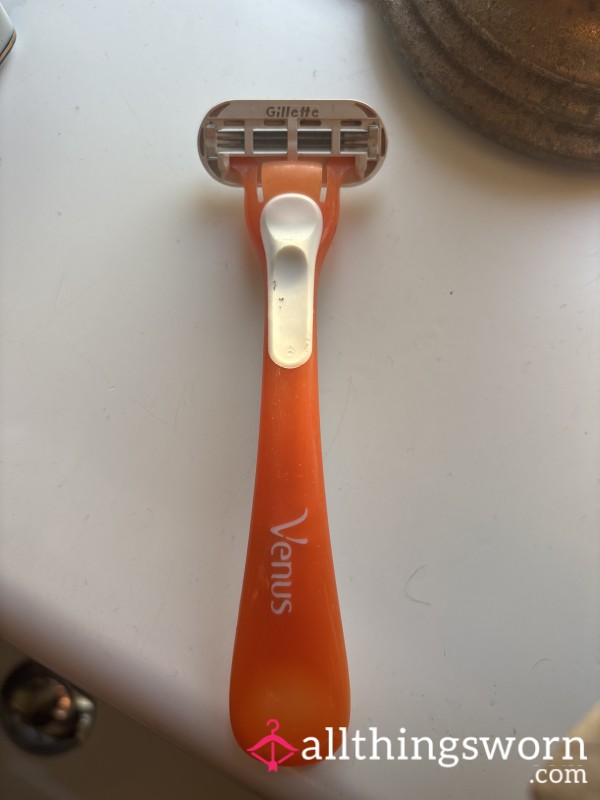 Used Razor